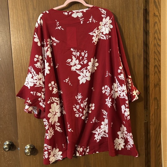 Tropical Red BloomChic Blouse - Picture 2 of 2